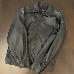 Genuine leather lined Men’s jacket.
